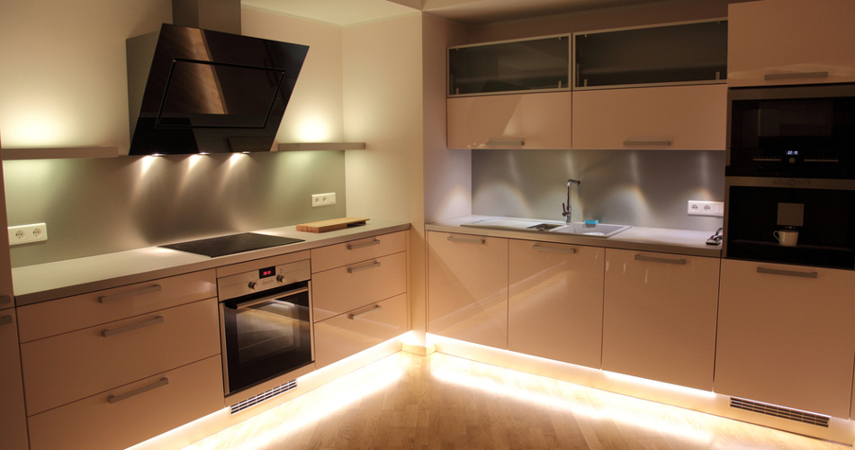 Moderne verlichting in de keuken
